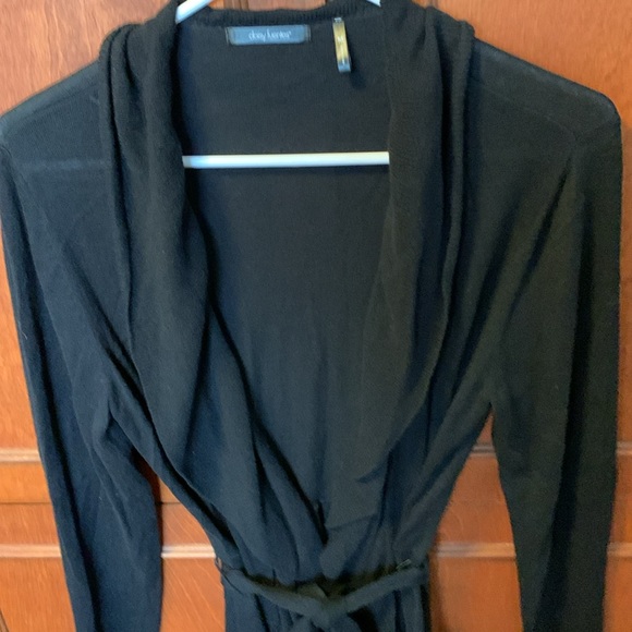 Daisy Fuentes knit Cardigan with belted waist. M - Picture 5 of 6